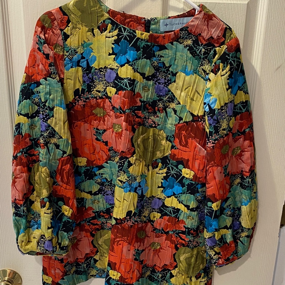 Tuckernuck Multicolor Floral top